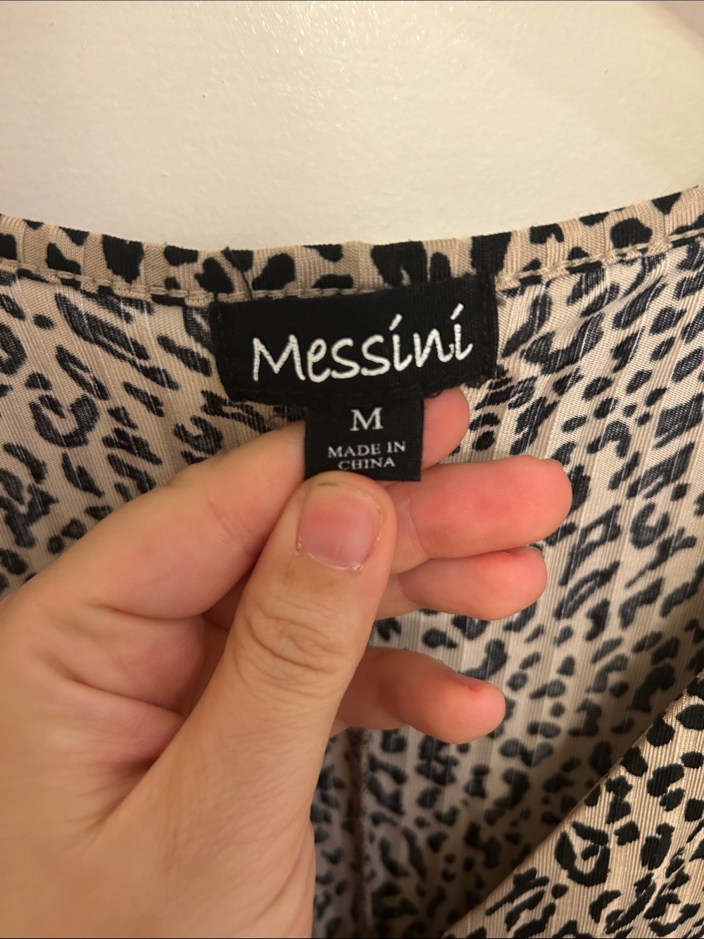 🛍 2/$18 Super Cute Trendy Leopard Print Midi Dress - Picture 2 of 4